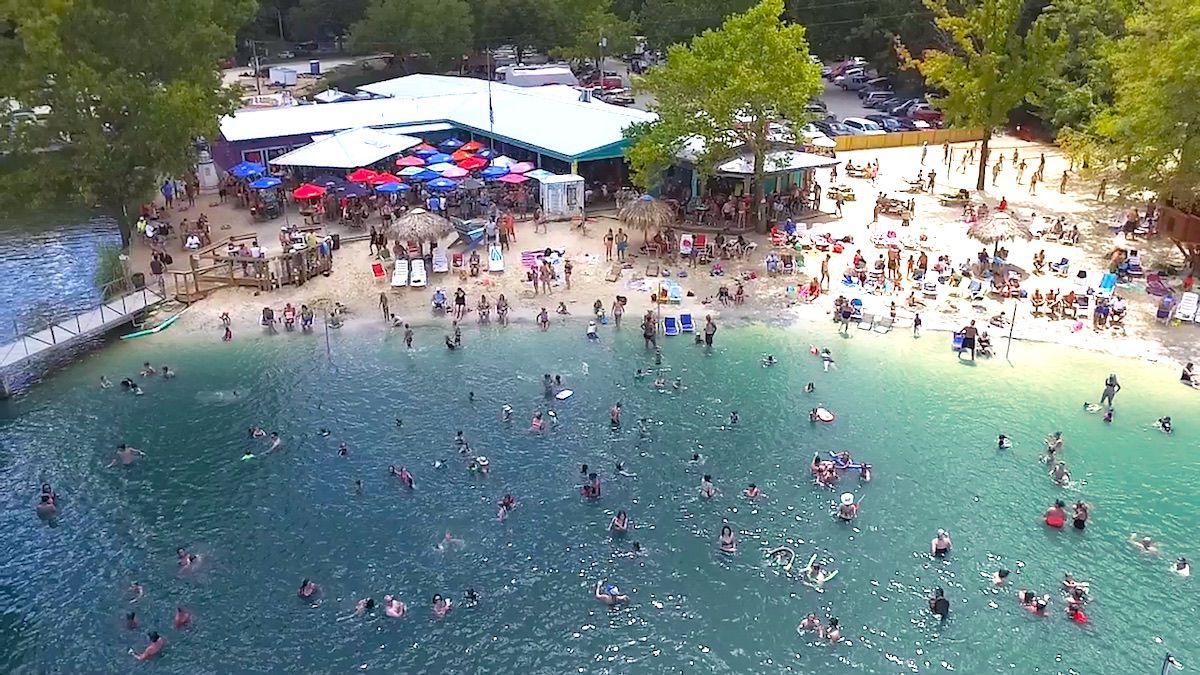 Franky & Louie's - Aerial